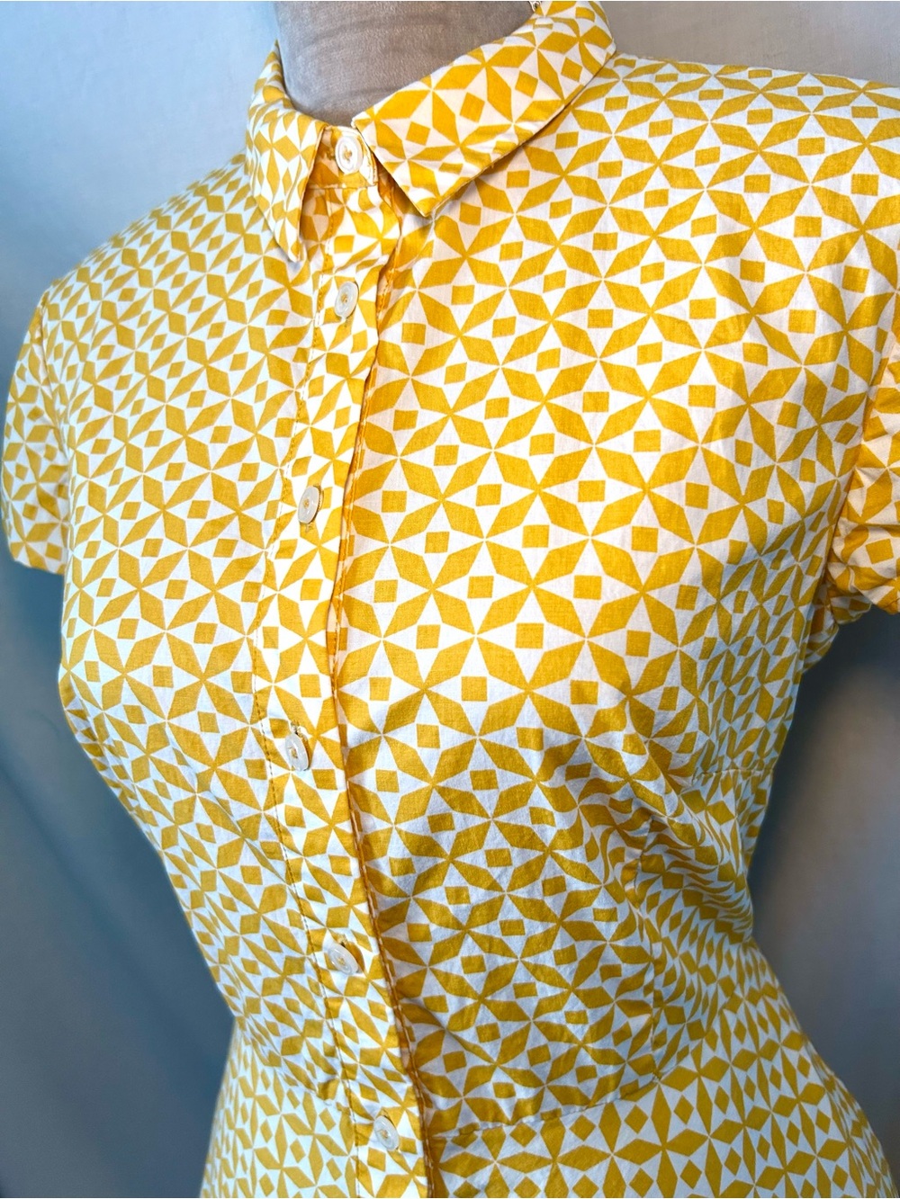 Boden Sophia Mustard Yellow, White Geometric Daisy Cotton Shirt Dress, Size 8 - Picture 3 of 16